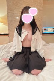 👑新人れいな👑